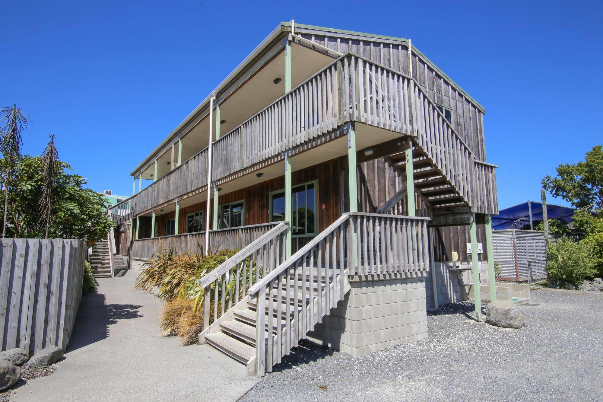 Alpine-Pacific Holiday Park Kaikoura Exterior photo