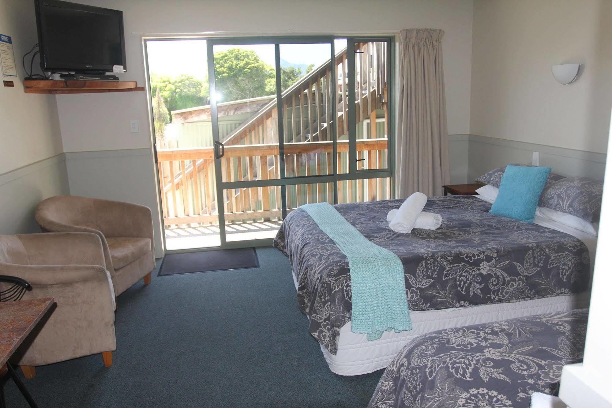 Alpine-Pacific Holiday Park Kaikoura Exterior photo