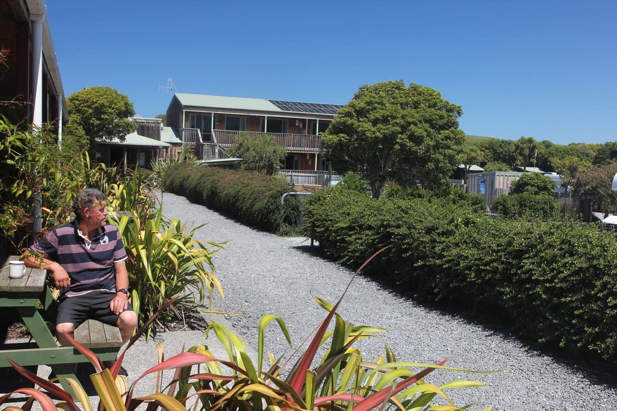 Alpine-Pacific Holiday Park Kaikoura Exterior photo